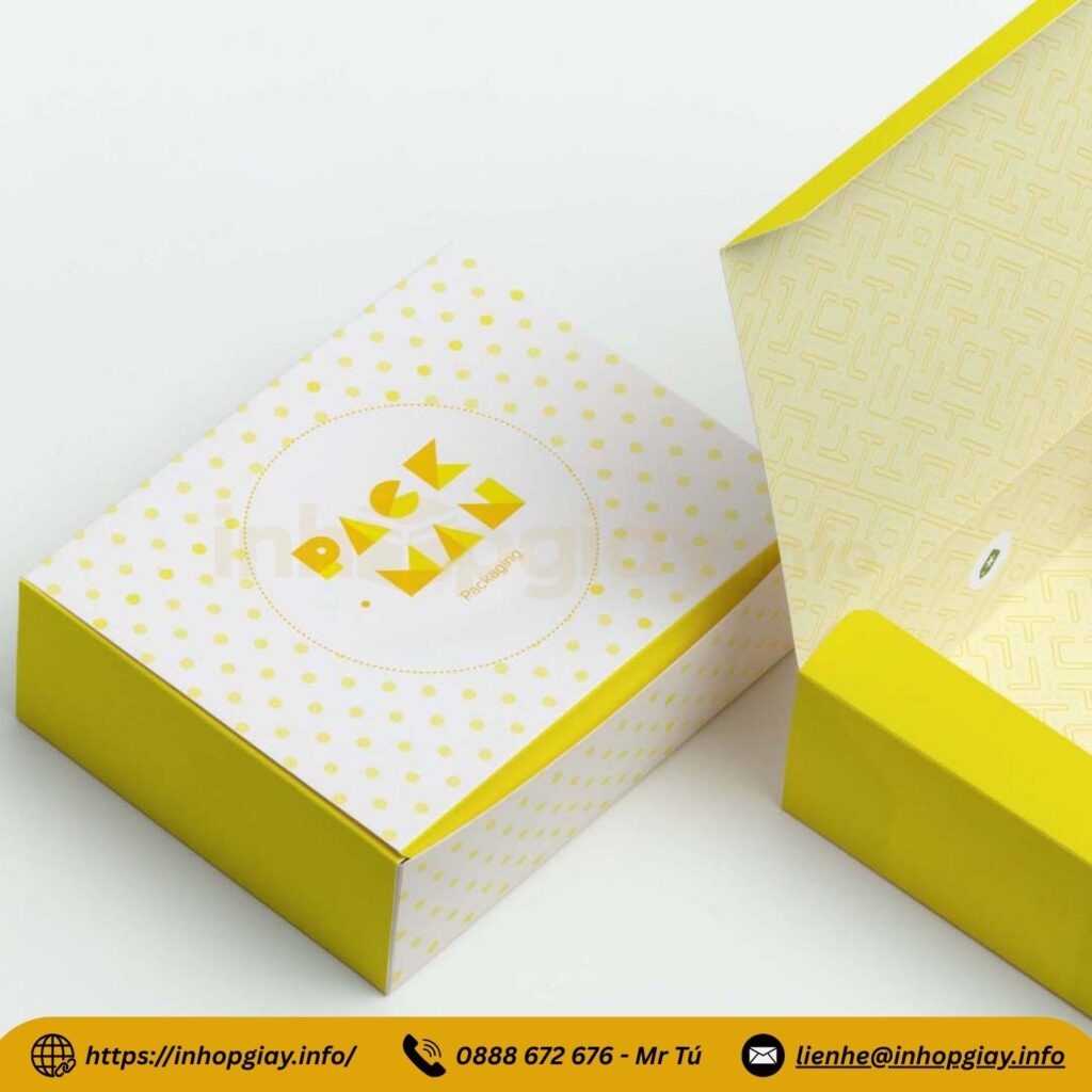 Hộp có 2 loại là tráng 1 mặt lưng xám và tráng 2 mặt lưng trắng