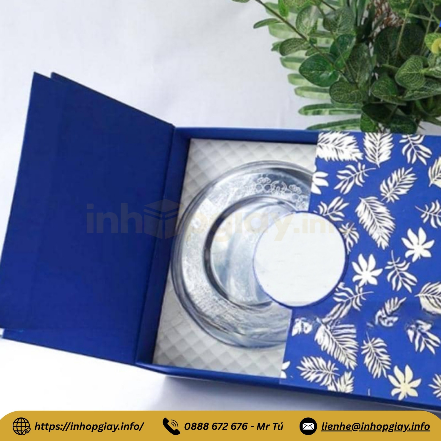 In hộp giấy Info - Xưởng sản xuất hộp cứng cánh bướm theo yêu cầu