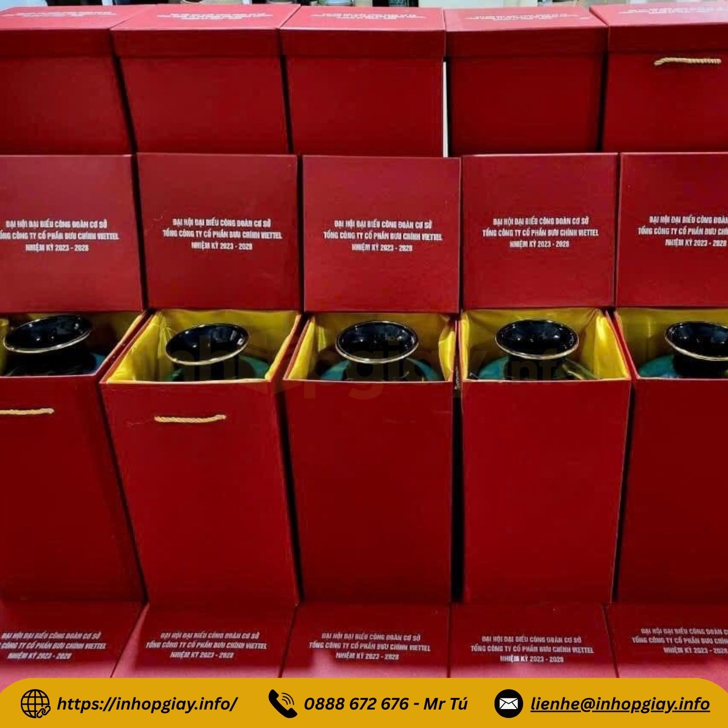 Mẫu hộp này được sử dụng đựng quà tặng, ấm chén, ly sứ, khay mứt